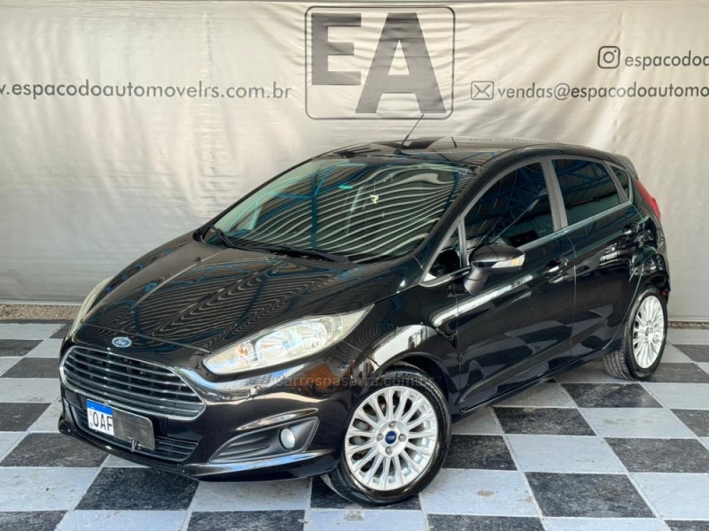 fiesta 1.6 titanium hatch 16v flex 4p automatico 2015 nova prata