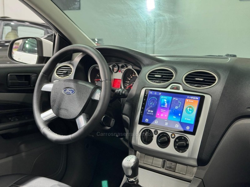 FOCUS 1.6 GLX 16V FLEX 4P MANUAL - 2011 - ESTâNCIA VELHA