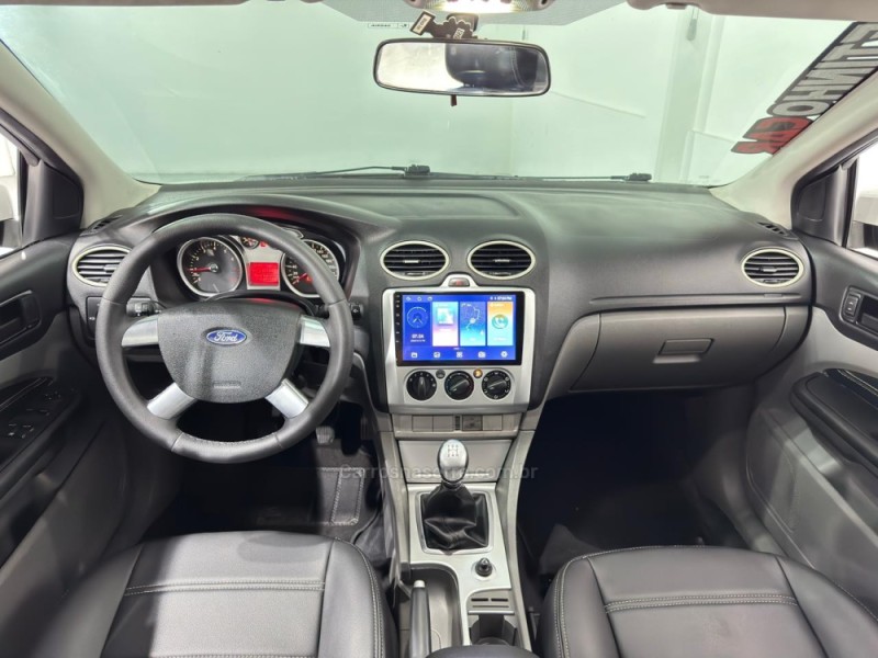 FOCUS 1.6 GLX 16V FLEX 4P MANUAL - 2011 - ESTâNCIA VELHA