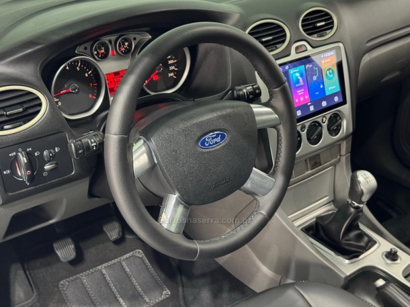 FOCUS 1.6 GLX 16V FLEX 4P MANUAL - 2011 - ESTâNCIA VELHA