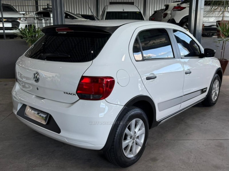 GOL 1.0 MI TRACK 8V FLEX 4P MANUAL - 2014 - CAMPO BOM