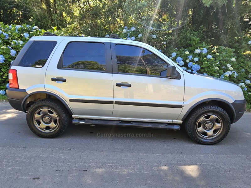 FORD - ECOSPORT - 2003/2004 - Prata - R$ 26.000,00