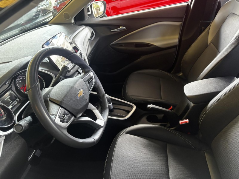 ONIX 1.0	PREMIER II PLUS 12V TURBO FLEX 4P AUTOMÁTICO - 2024 - FARROUPILHA