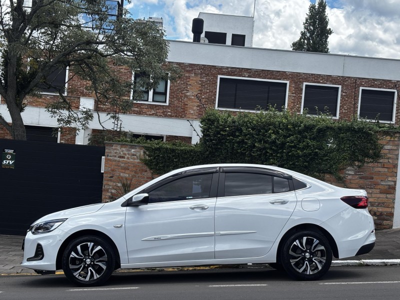 ONIX 1.0	PREMIER II PLUS 12V TURBO FLEX 4P AUTOMÁTICO - 2024 - FARROUPILHA