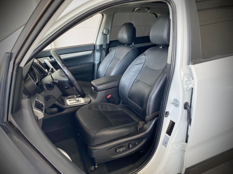 SORENTO 2.4 EX2 4X2 16V GASOLINA 4P 7 LUGARES AUTOMÁTICO - 2012 - LAJEADO