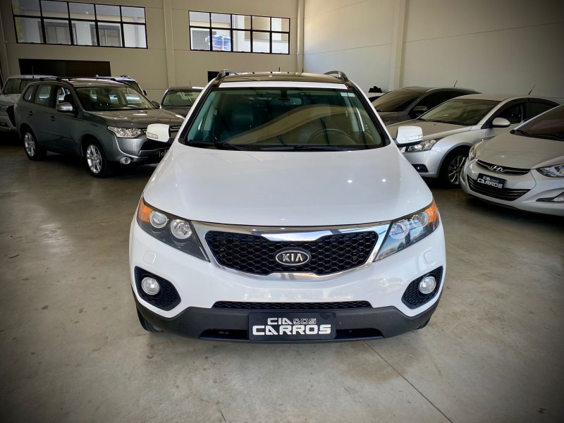 SORENTO 2.4 EX2 4X2 16V GASOLINA 4P 7 LUGARES AUTOMÁTICO - 2012 - LAJEADO