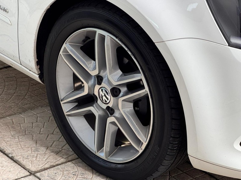 VOYAGE 1.6 MI COMFORTLINE 8V FLEX 4P MANUAL - 2013 - CAXIAS DO SUL