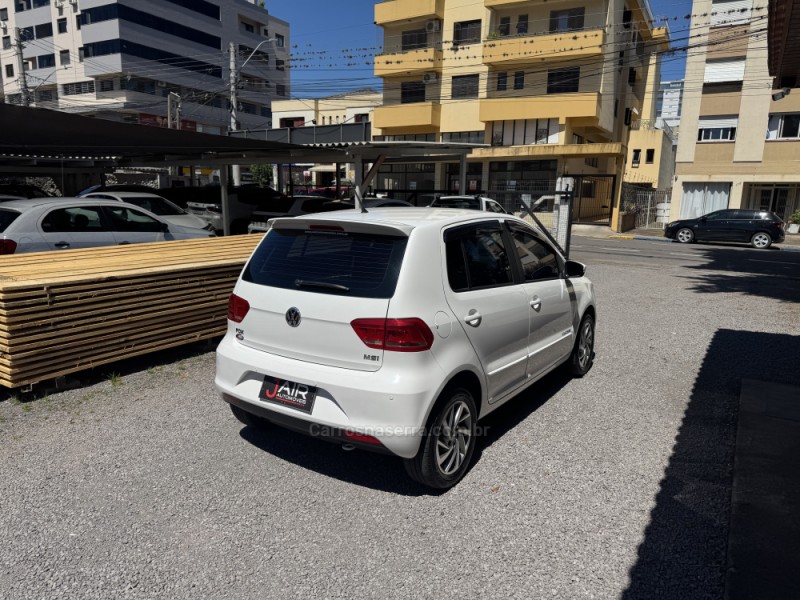 FOX 1.6 COMFORTLINE 8V FLEX 4P MANUAL - 2015 - GARIBALDI