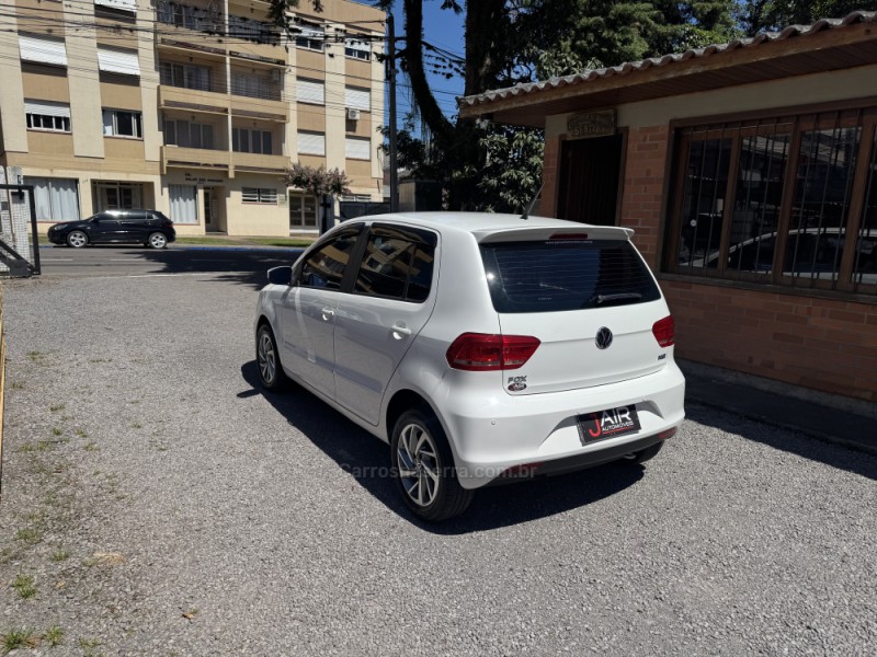 FOX 1.6 COMFORTLINE 8V FLEX 4P MANUAL - 2015 - GARIBALDI