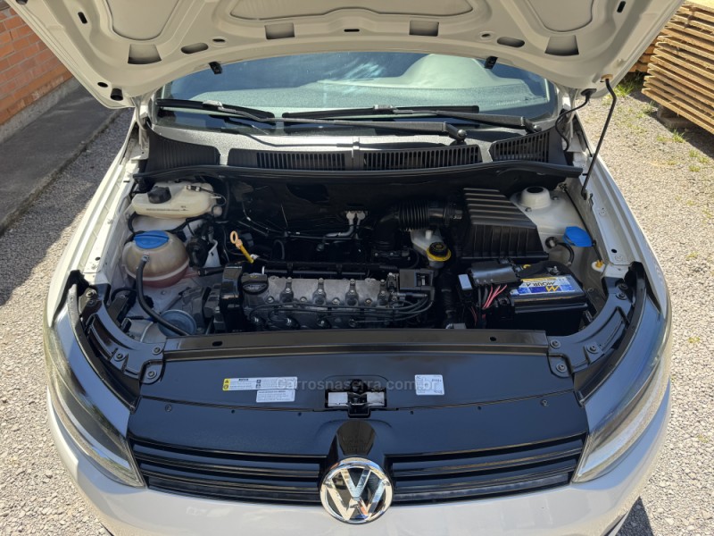 FOX 1.6 COMFORTLINE 8V FLEX 4P MANUAL - 2015 - GARIBALDI