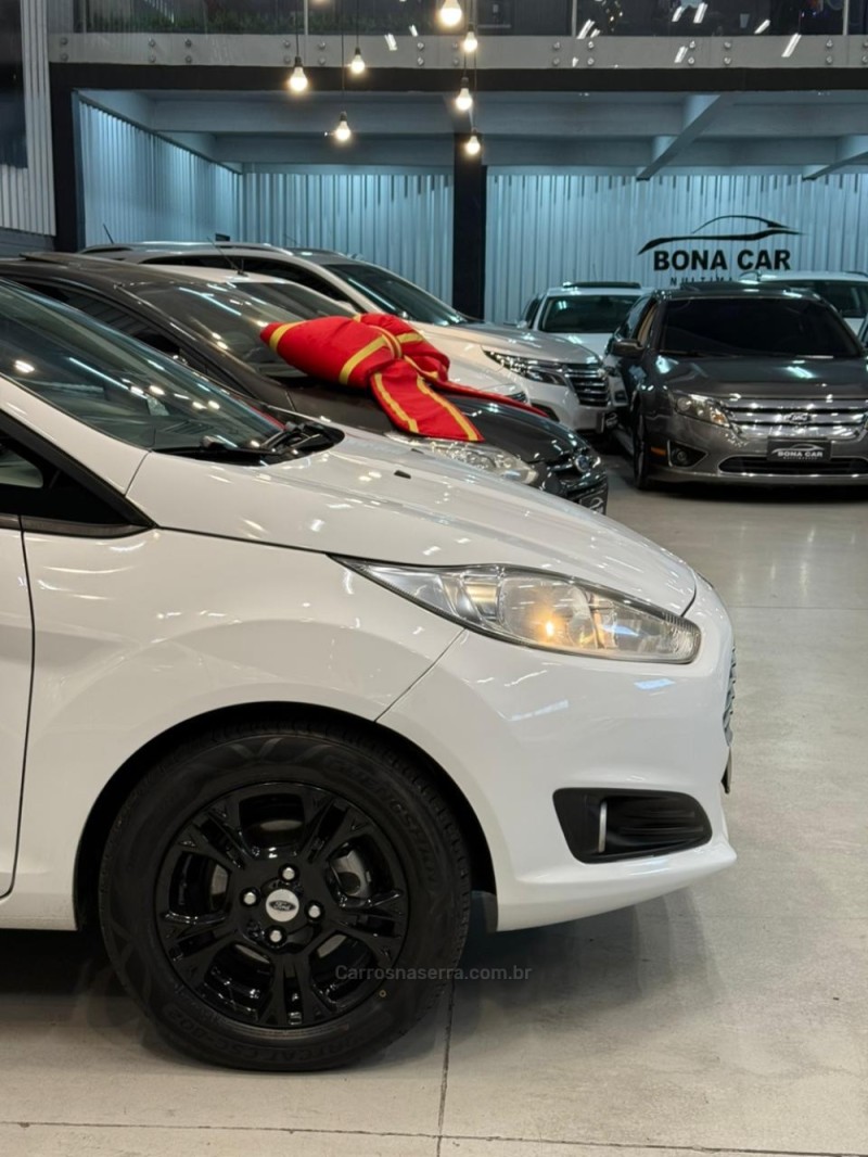 FIESTA 1.6 SE HATCH 16V FLEX 4P AUTOMÁTICO - 2014 - CAXIAS DO SUL