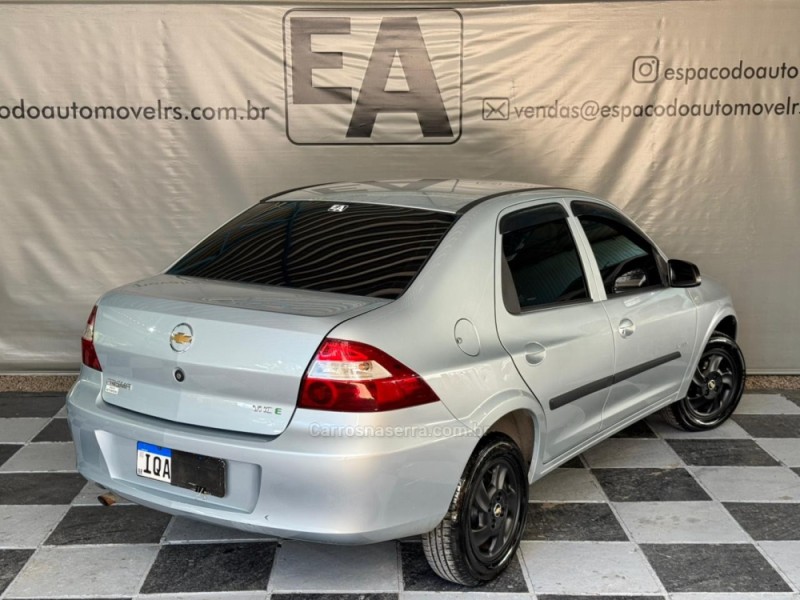 PRISMA 1.0 MPFI VHCE MAXX 8V FLEX 4P MANUAL - 2010 - NOVA PRATA