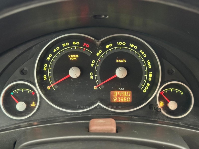 PRISMA 1.0 MPFI VHCE MAXX 8V FLEX 4P MANUAL - 2010 - NOVA PRATA