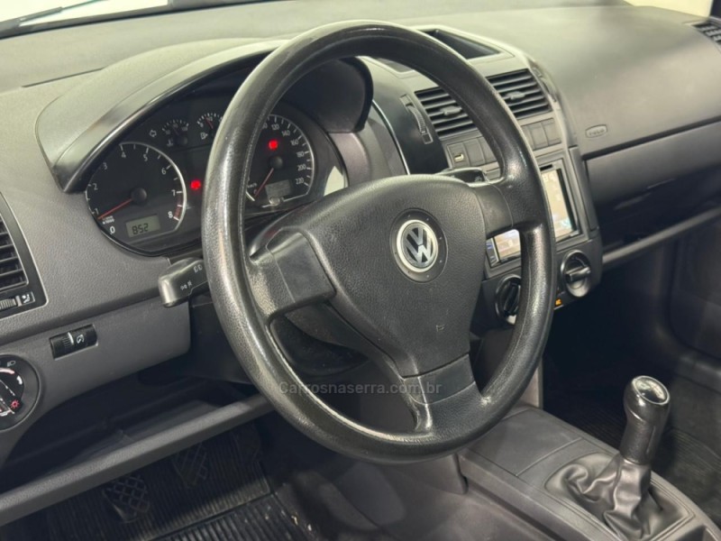 POLO 1.6 MI 8V TOTAL FLEX 4P MANUAL - 2009 - ESTâNCIA VELHA