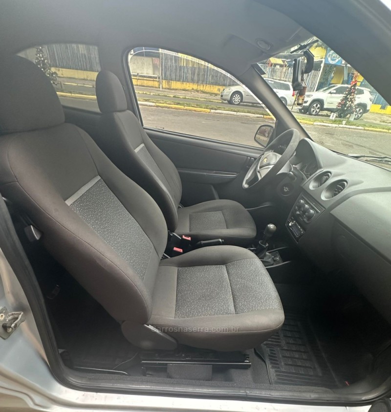 CELTA 1.0 MPFI LS 8V FLEX 2P MANUAL - 2012 - PAROBé