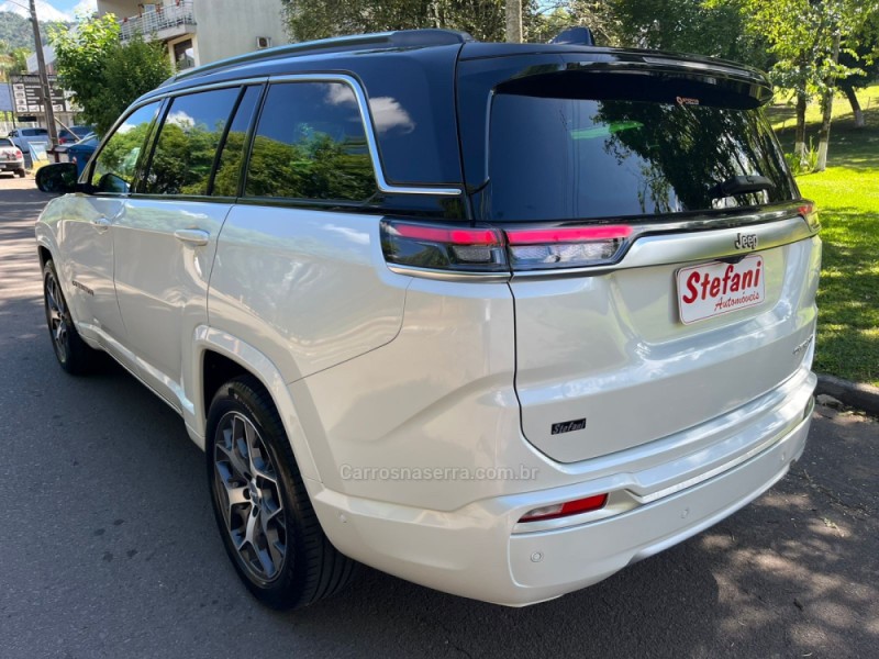 COMMANDER 1.3 OVERLAND T270 16V 4X2 TURBO FLEX 4P AUTOMÁTICO - 2025 - FELIZ