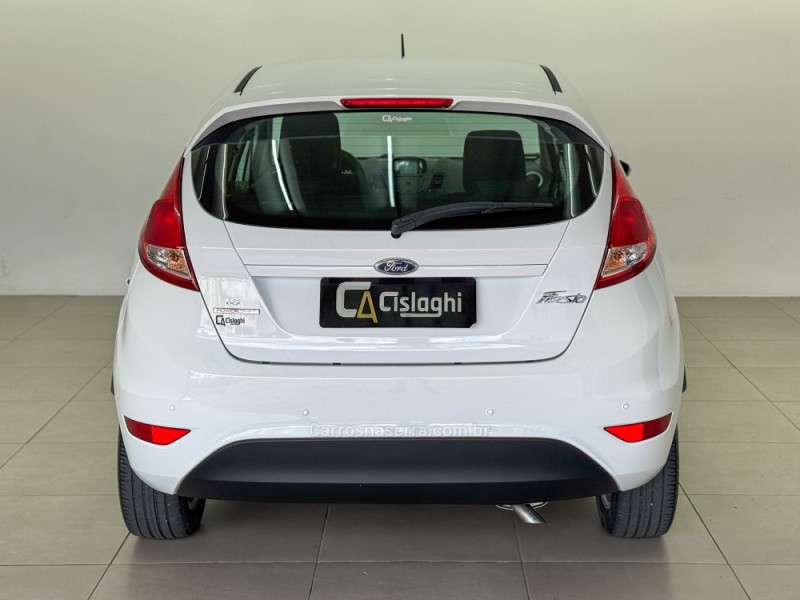 FIESTA 1.6 SE HATCH 16V FLEX 4P AUTOMÁTICO - 2014 - CARLOS BARBOSA