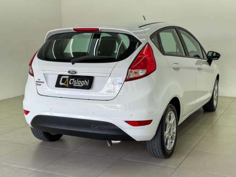 FIESTA 1.6 SE HATCH 16V FLEX 4P AUTOMÁTICO - 2014 - CARLOS BARBOSA
