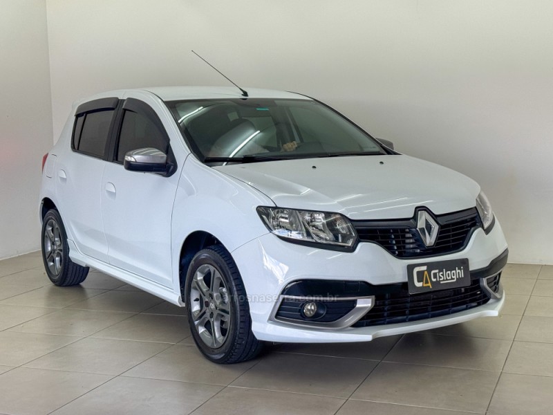 SANDERO 1.6 GT LINE LIMITED FLEX 4P MANUAL - 2018 - CARLOS BARBOSA
