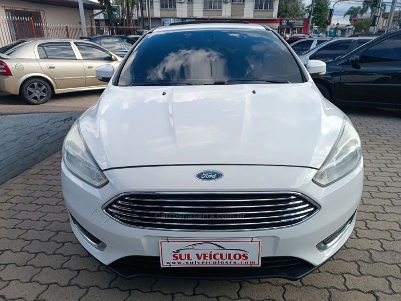 FOCUS 2.0 TITANIUM HATCH 16V FLEX 4P AUTOMÁTICO - 2018 - CAXIAS DO SUL