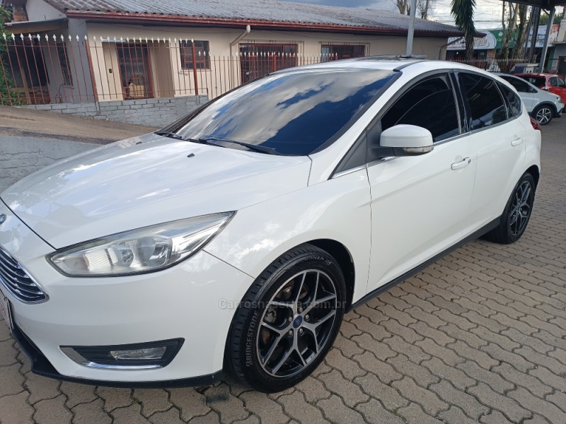focus 2.0 titanium hatch 16v flex 4p automatico 2018 caxias do sul