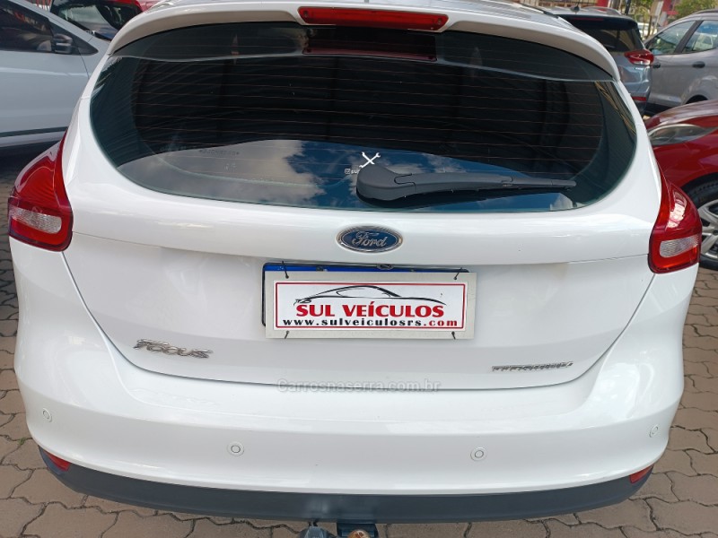 FOCUS 2.0 TITANIUM HATCH 16V FLEX 4P AUTOMÁTICO - 2018 - CAXIAS DO SUL