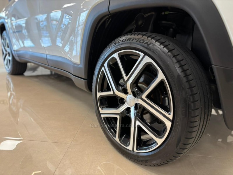 COMPASS 1.3 LIMITED T270 16V TURBO FLEX 4P AUTOMÁTICO - 2025 - CARLOS BARBOSA