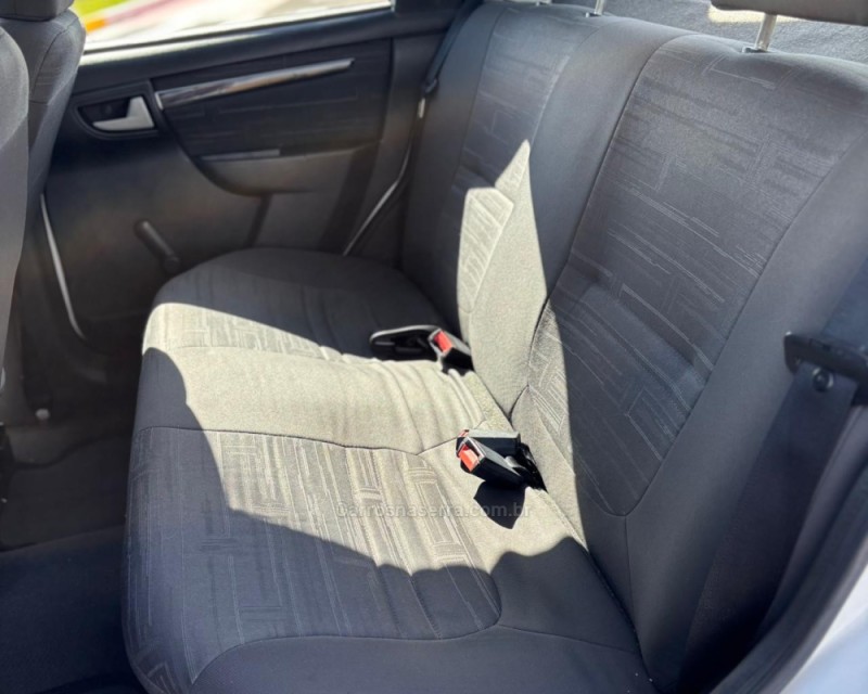 PRISMA 1.4 MPFI MAXX 8V FLEX 4P MANUAL - 2008 - VACARIA