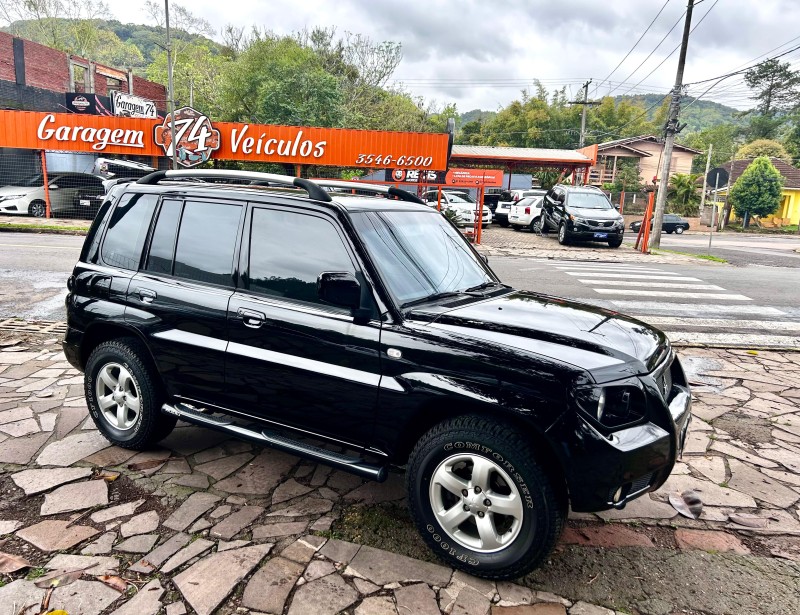 PAJERO TR4 2.0 4X4 16V 131CV GASOLINA 4P AUTOMÁTICO - 2007 - TRêS COROAS
