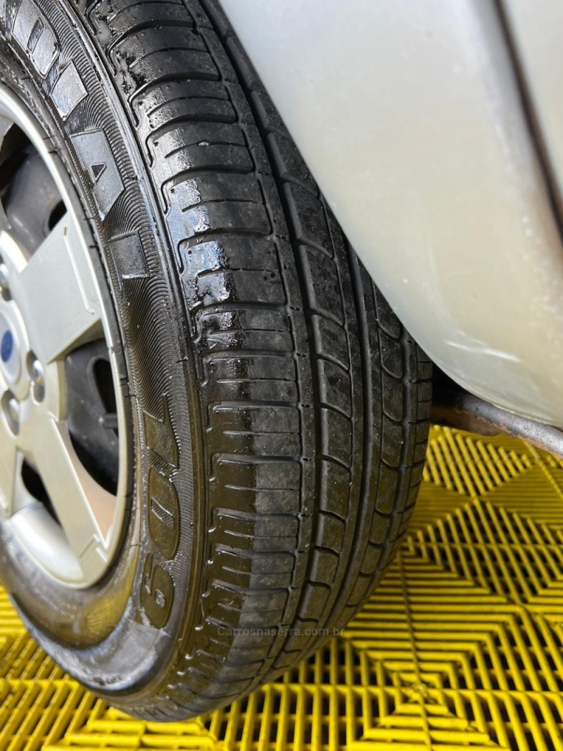 KA 1.0 GL IMAGE 8V GASOLINA 2P MANUAL - 2000 - CAXIAS DO SUL