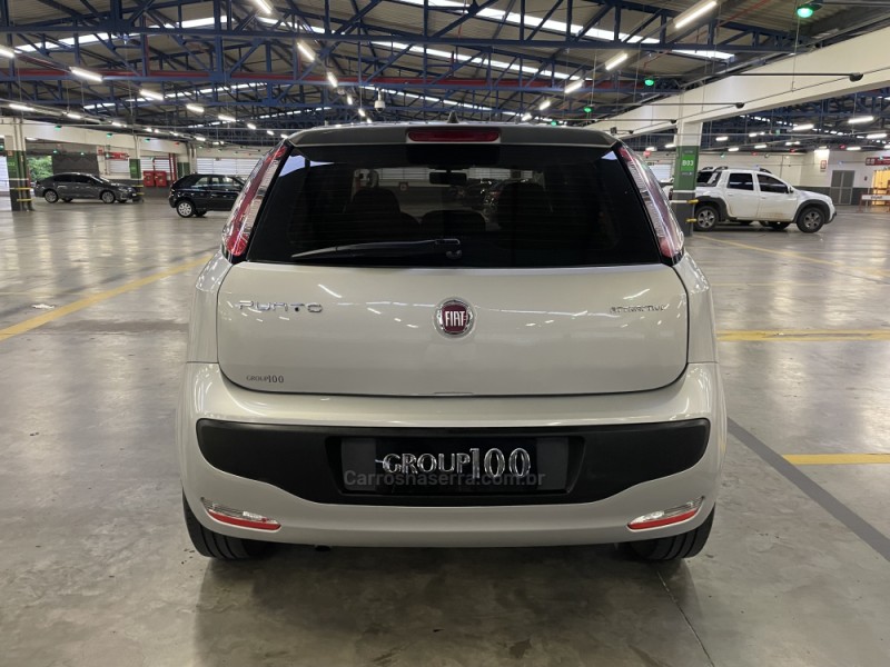 PUNTO 1.4 ATTRACTIVE ITALIA 8V FLEX 4P MANUAL - 2016 - CAXIAS DO SUL