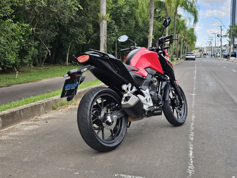 CB 300F TWISTER ABS - 2023 - CAMPO BOM