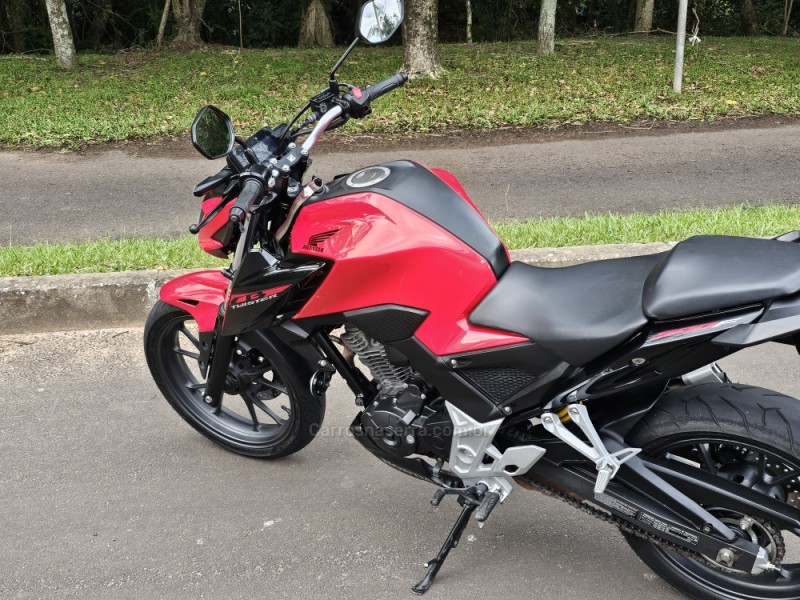 CB 300F TWISTER ABS - 2023 - CAMPO BOM