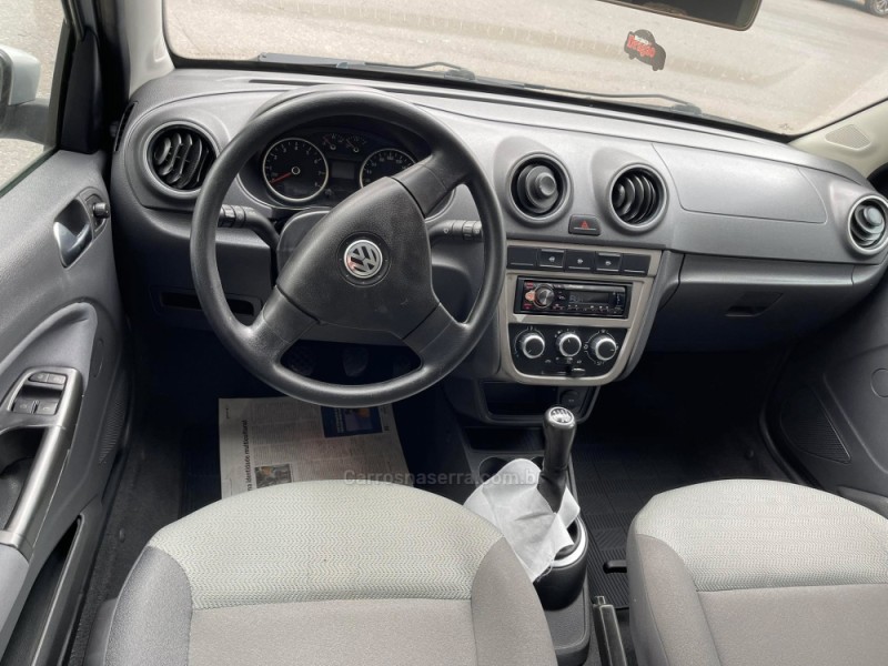 VOYAGE 1.0 MI TRENDLINE 8V FLEX 4P MANUAL - 2011 - BENTO GONçALVES