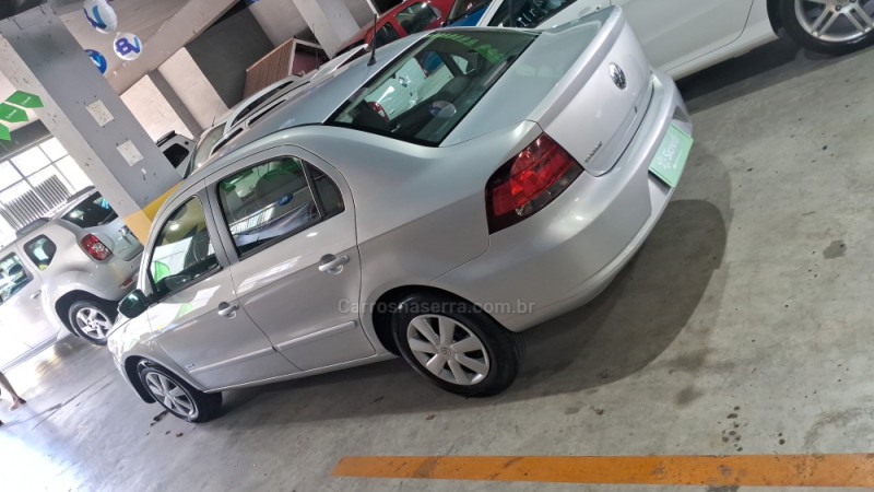 VOYAGE 1.0 MI TRENDLINE 8V FLEX 4P MANUAL - 2011 - BENTO GONçALVES