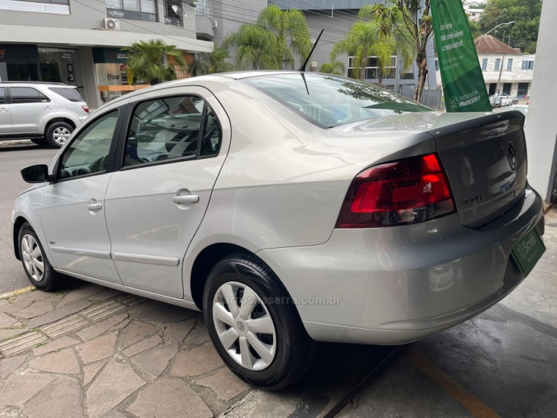 VOYAGE 1.0 MI TRENDLINE 8V FLEX 4P MANUAL - 2011 - BENTO GONçALVES