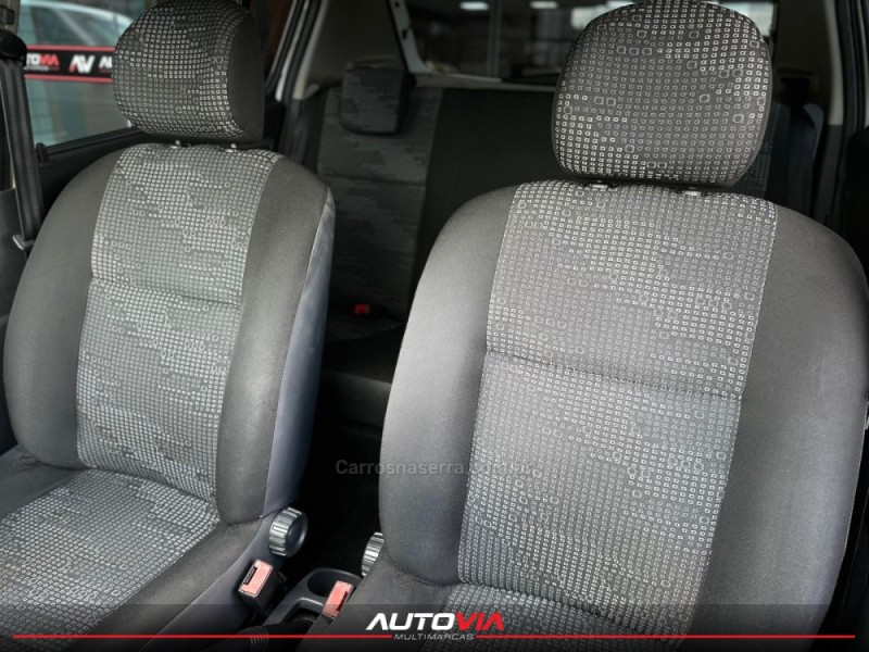 SANDERO 1.6 EXPRESSION 8V FLEX 4P MANUAL - 2010 - SAPIRANGA