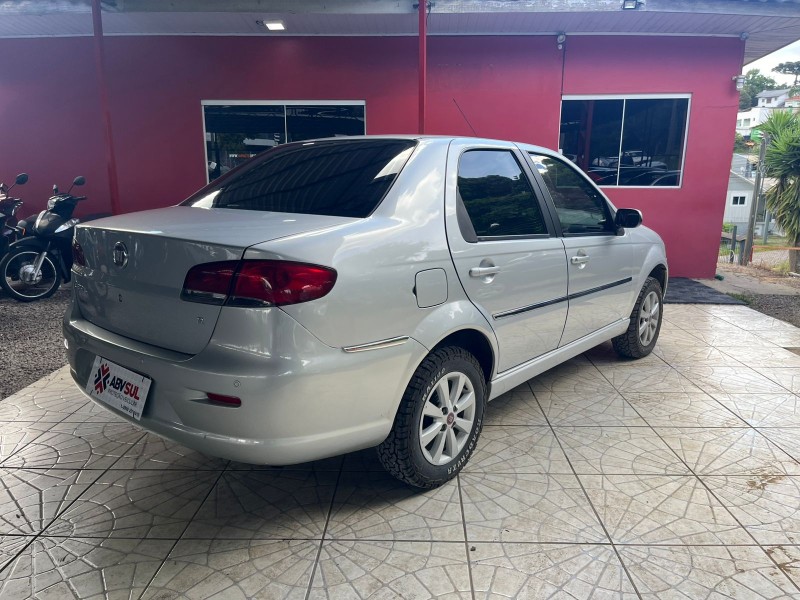 SIENA 1.0 MPI EL CELEBRATION 8V FLEX 4P MANUAL - 2011 - CAXIAS DO SUL