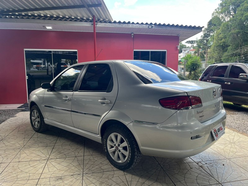 SIENA 1.0 MPI EL CELEBRATION 8V FLEX 4P MANUAL - 2011 - CAXIAS DO SUL