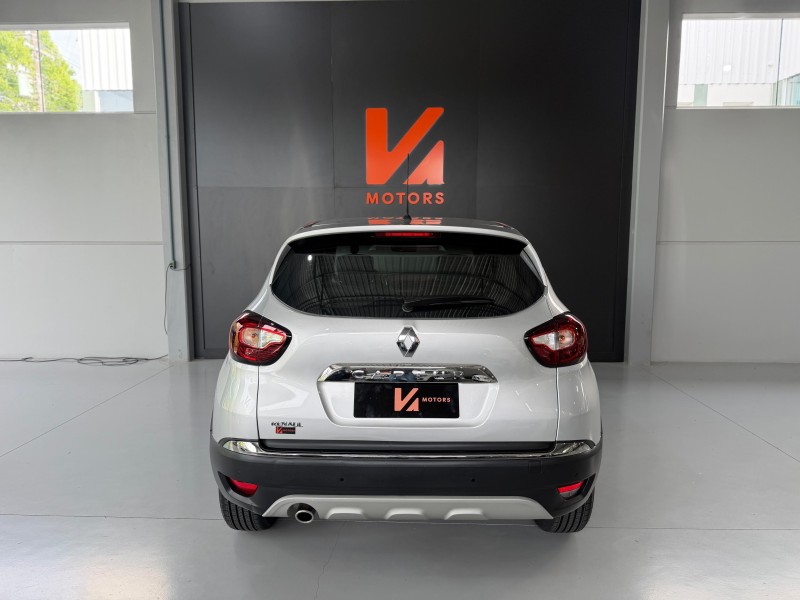 CAPTUR 2.0 16V FLEX INTENSE AUTOMÁTICO - 2021 - CARLOS BARBOSA