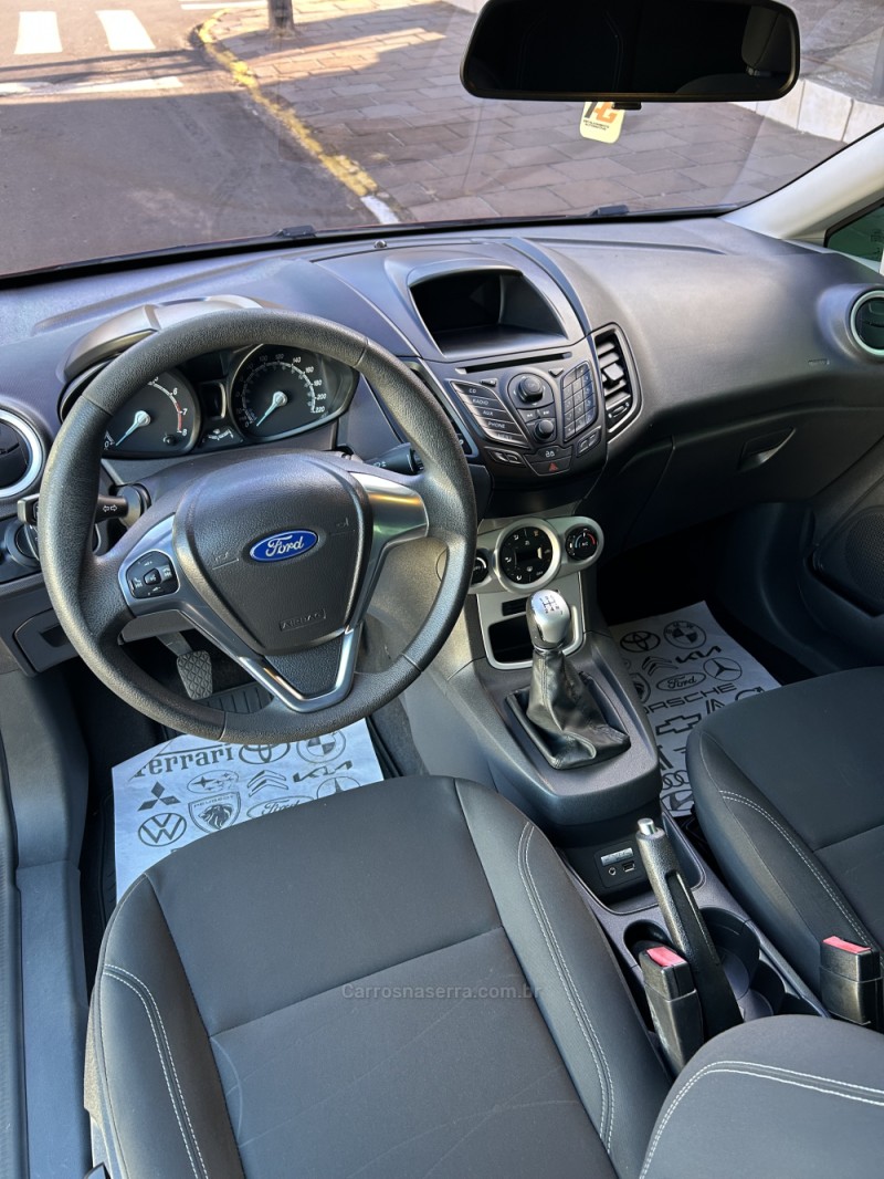 FIESTA 1.6 SE HATCH 16V FLEX 4P MANUAL - 2016 - CARAZINHO