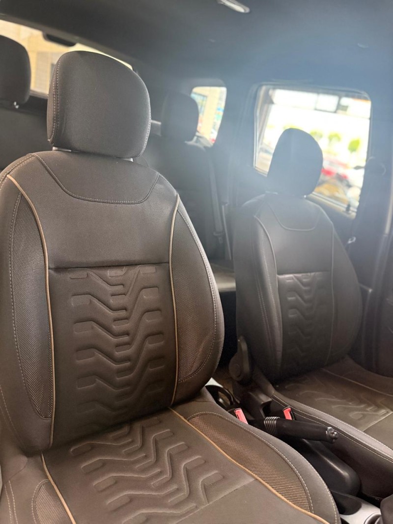 DUSTER 1.6 DYNAMIQUE 4X2 16V FLEX 4P MANUAL - 2017 - CAXIAS DO SUL