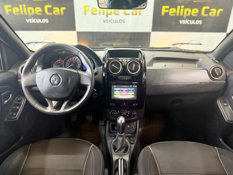 DUSTER 1.6 DYNAMIQUE 4X2 16V FLEX 4P MANUAL - 2017 - CAXIAS DO SUL