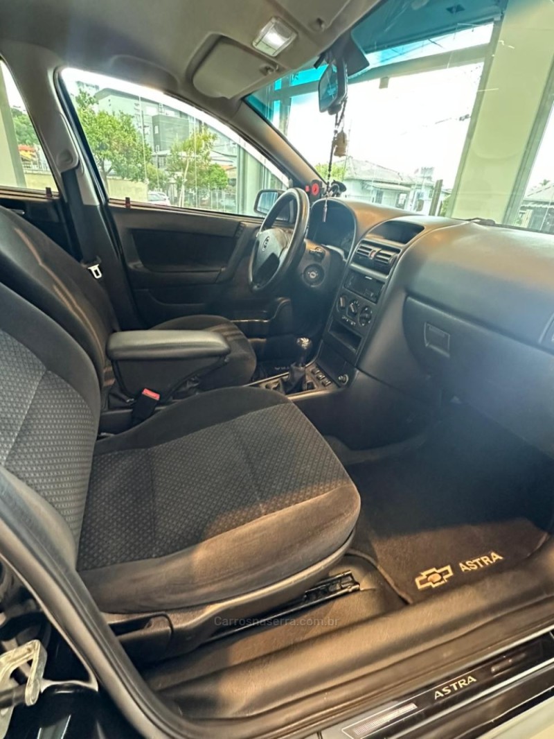 ASTRA 2.0 MPFI ADVANTAGE PLUS 8V FLEX 4P MANUAL - 1998 - CAXIAS DO SUL