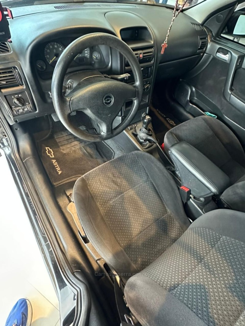 ASTRA 2.0 MPFI ADVANTAGE PLUS 8V FLEX 4P MANUAL - 1998 - CAXIAS DO SUL