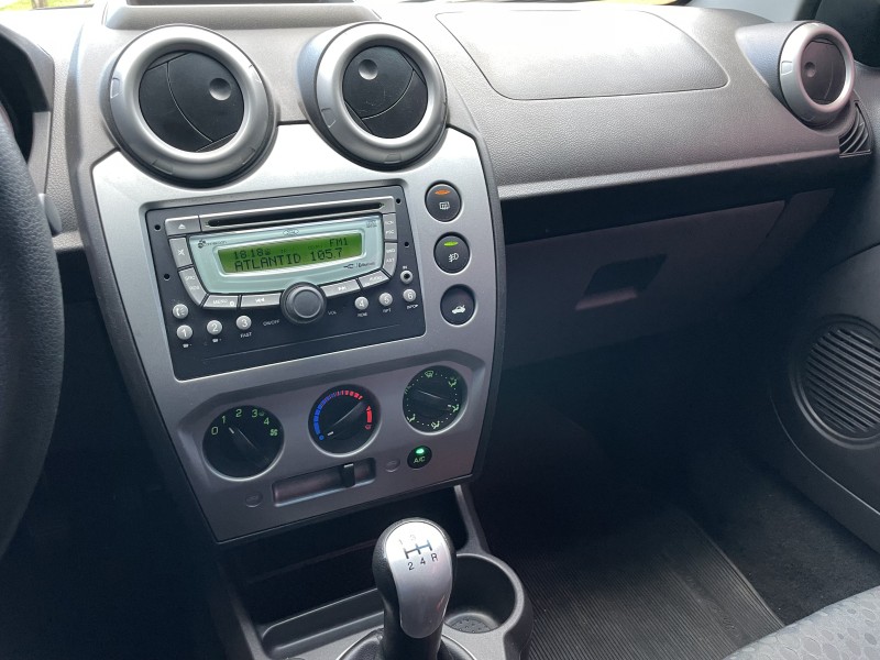 FIESTA 1.6 MPI CLASS HATCH 8V FLEX 4P MANUAL - 2013 - CAXIAS DO SUL