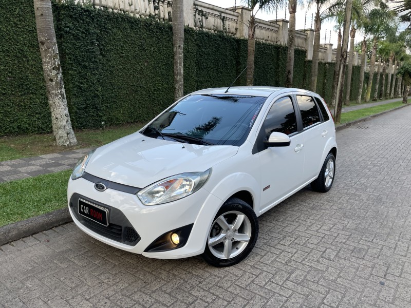 fiesta 1.6 mpi class hatch 8v flex 4p manual 2013 caxias do sul