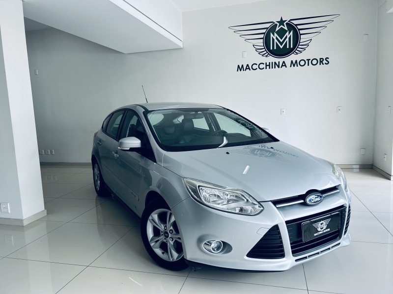 focus 1.6 se hatch 16v flex 4p automatico 2015 caxias do sul