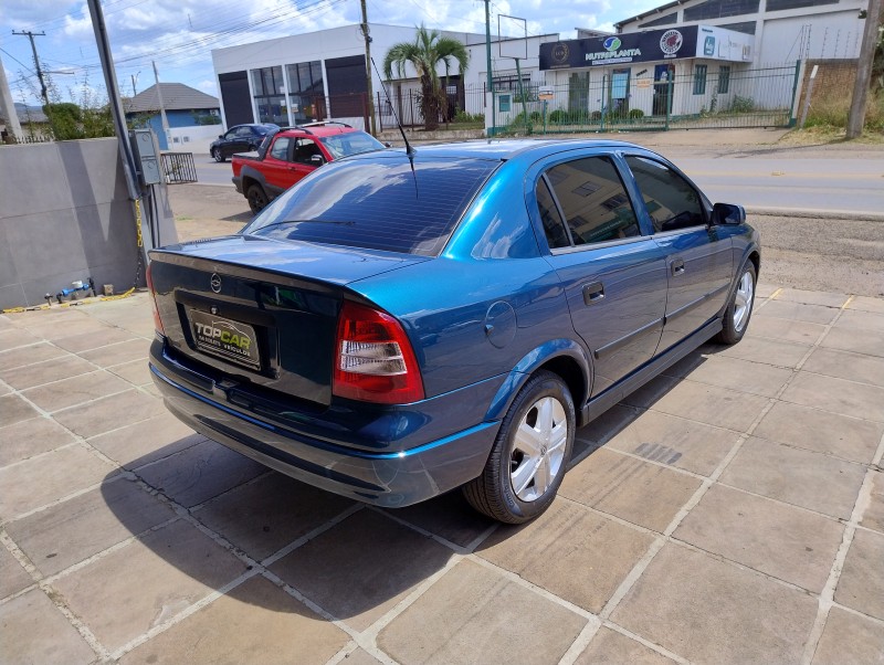 ASTRA 2.0 MPFI GLS SEDAN 8V GASOLINA 4P MANUAL - 1999 - VACARIA