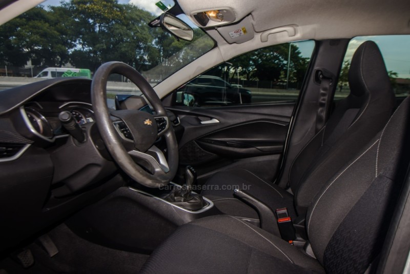 ONIX 1.0 LT 12V FLEX 4P MANUAL - 2020 - NOVO HAMBURGO